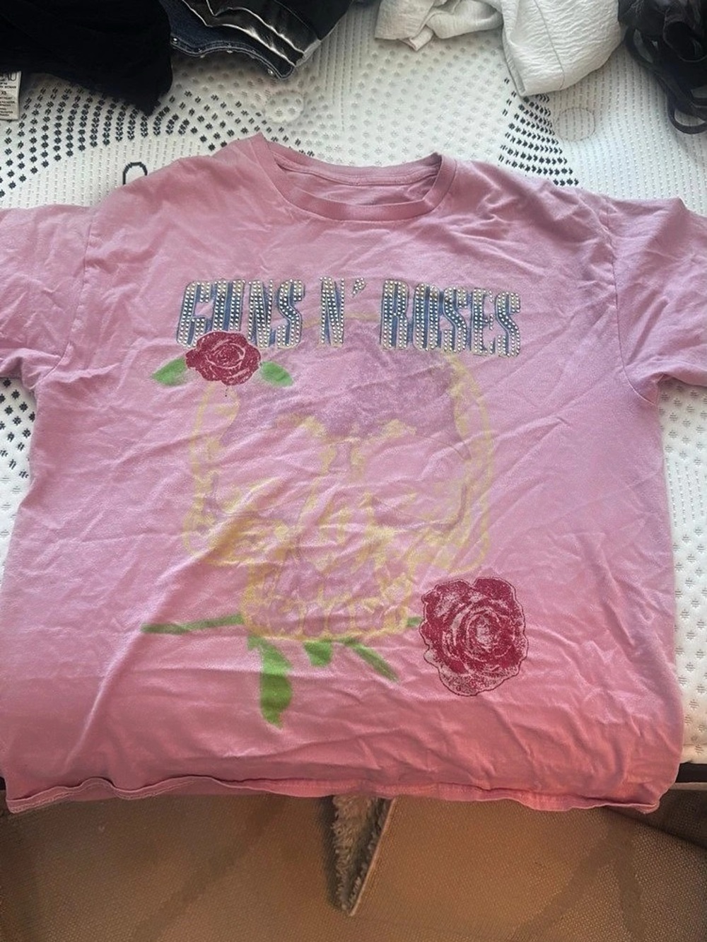 Rhinestoned Guns n roses Graphic Short Sleeve Tee in Pink